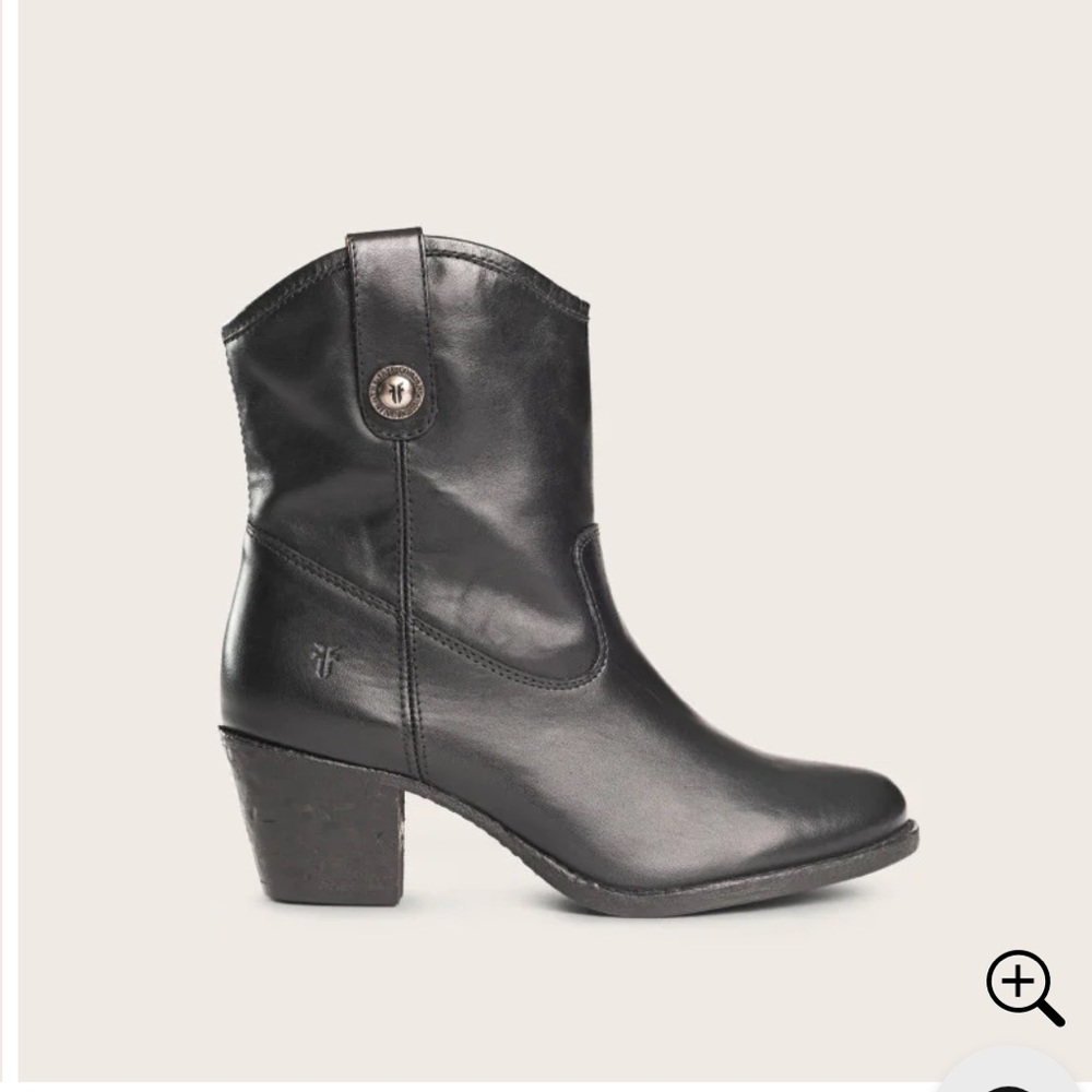 Frye Jackie Button Short Boot Distressed Black Si… - image 1